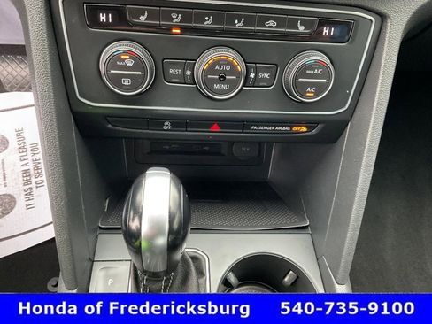 Used 2021 Volkswagen Atlas SE image 38