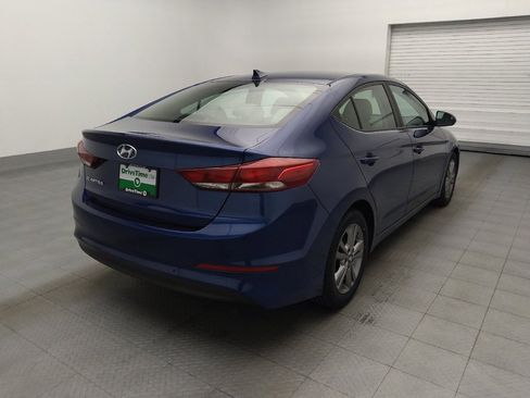 Used 2017 Hyundai Elantra SE FWD image 9