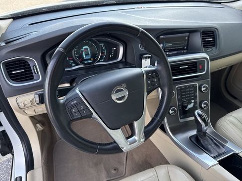 Used 2014 Volvo S60 T5 image 20