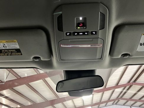 Used 2024 Toyota Highlander LE image 26