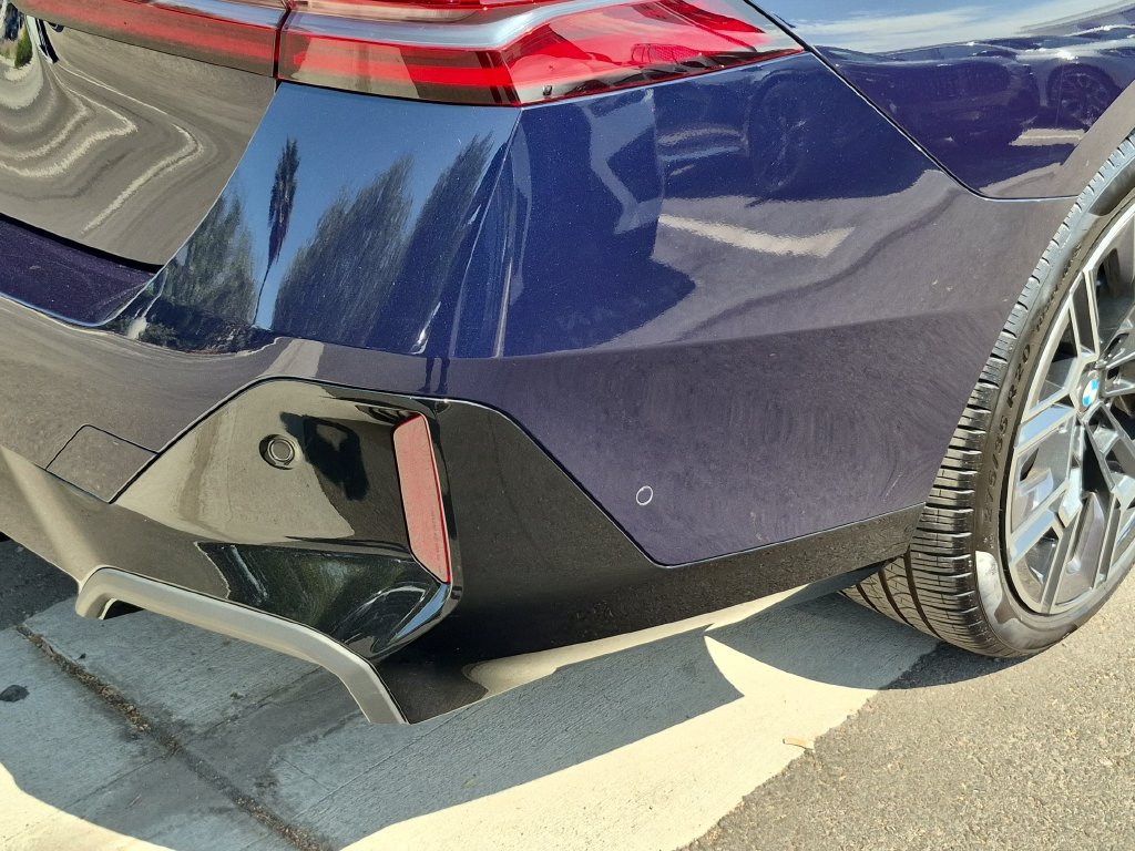 Certified 2026 BMW i5 M60 w/ M Sport Package RWD image 27
