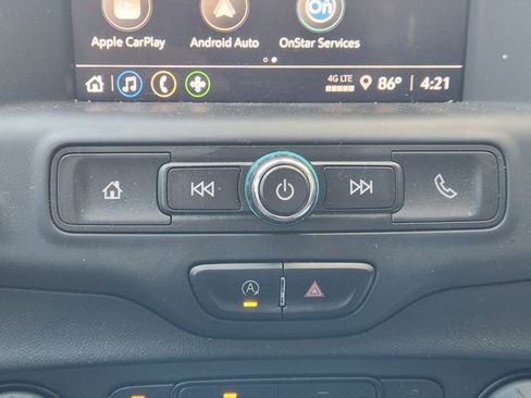 Certified 2023 GMC Terrain SLE image 18