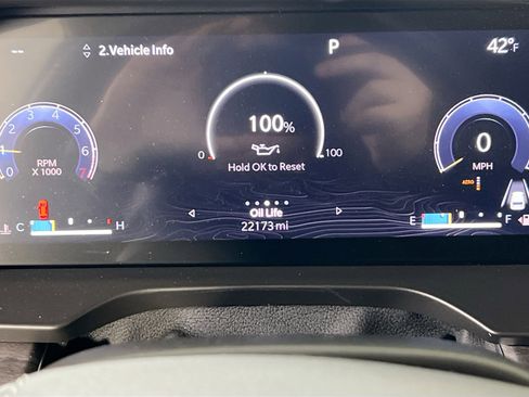 Used 2022 Jeep Grand Cherokee Overland image 12