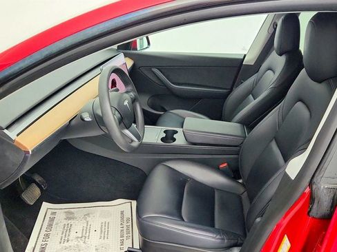 Used 2022 Tesla Model Y Long Range image 24