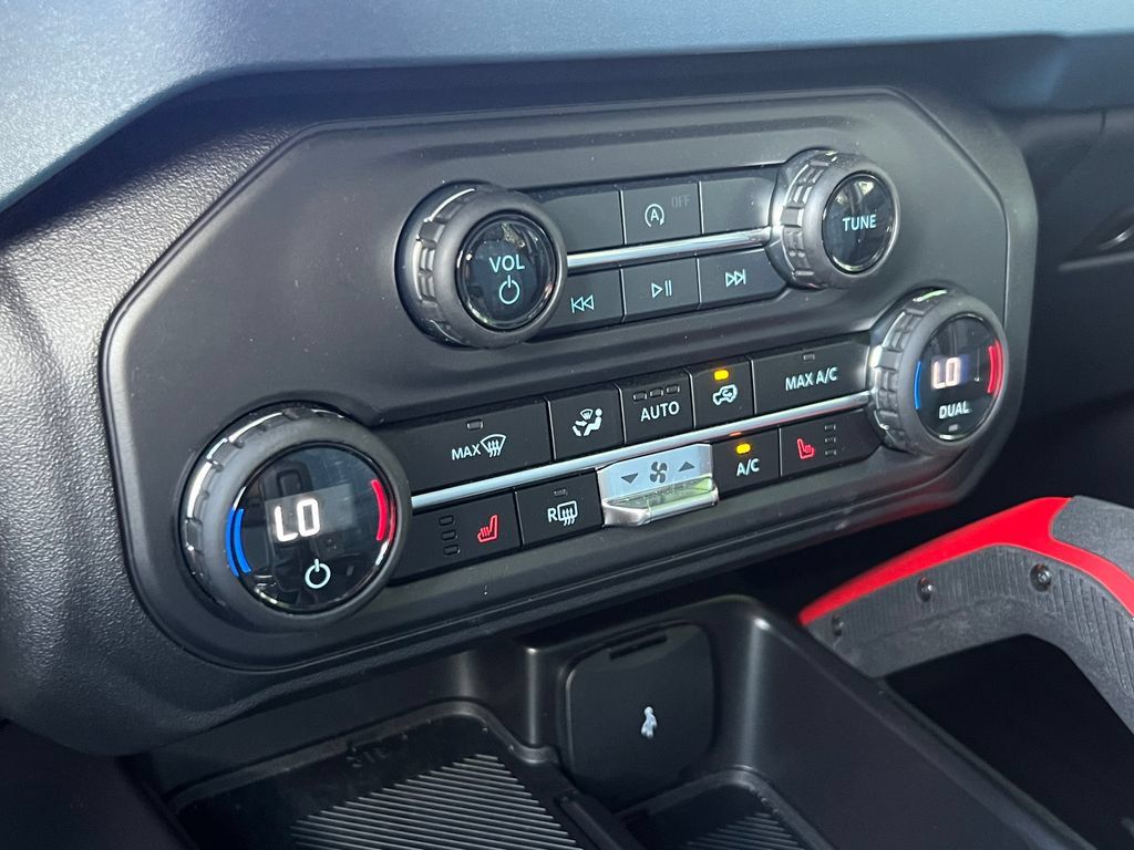 Used 2026 Ford Bronco Heritage Edition AWD/4WD image 36