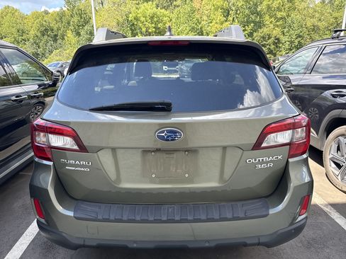 Used 2017 Subaru Outback 3.6R Limited AWD/4WD image 7