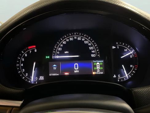 Used 2017 Cadillac XTS Luxury image 12