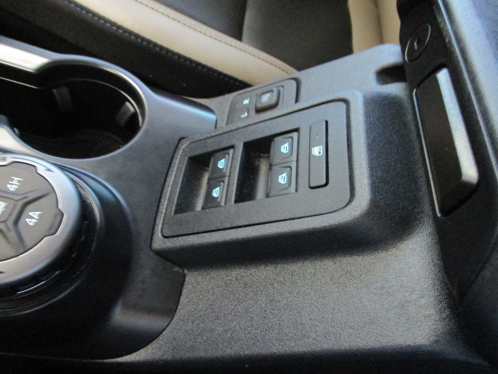 Used 2024 Ford Bronco Wildtrak AWD/4WD image 37