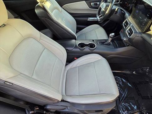 Used 2024 Ford Mustang Premium image 18