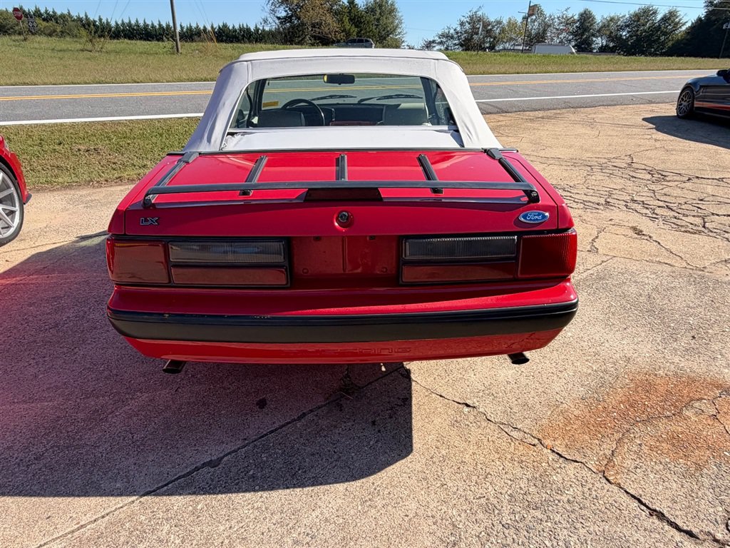 Used 1990 Ford Mustang LX RWD image 3
