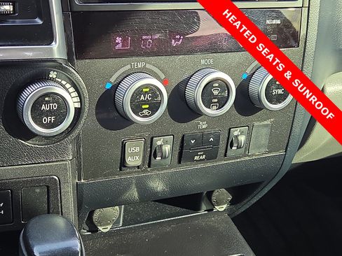 Used 2018 Toyota Sequoia Limited w/ Safety & Convenience Package image 21