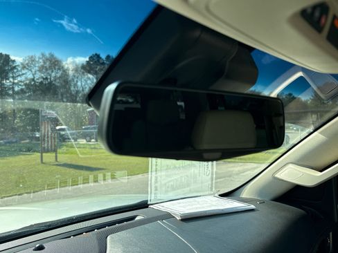 Used 2019 Cadillac Escalade Luxury image 20