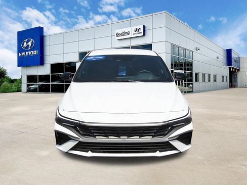 Certified 2026 Hyundai Elantra Sport FWD image 2