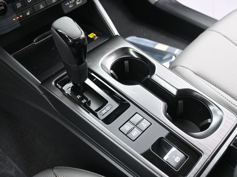 New 2026 Subaru Outback Limited AWD/4WD image 36