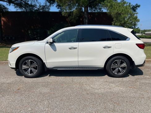 Used 2017 Acura MDX FWD image 2