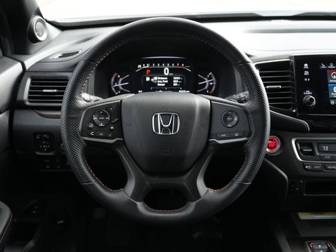 Used 2023 Honda Passport TrailSport image 21