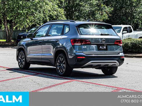 Used 2024 Volkswagen Taos S FWD image 9
