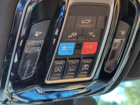 Used 2021 Jeep Grand Cherokee L Summit AWD/4WD image 22