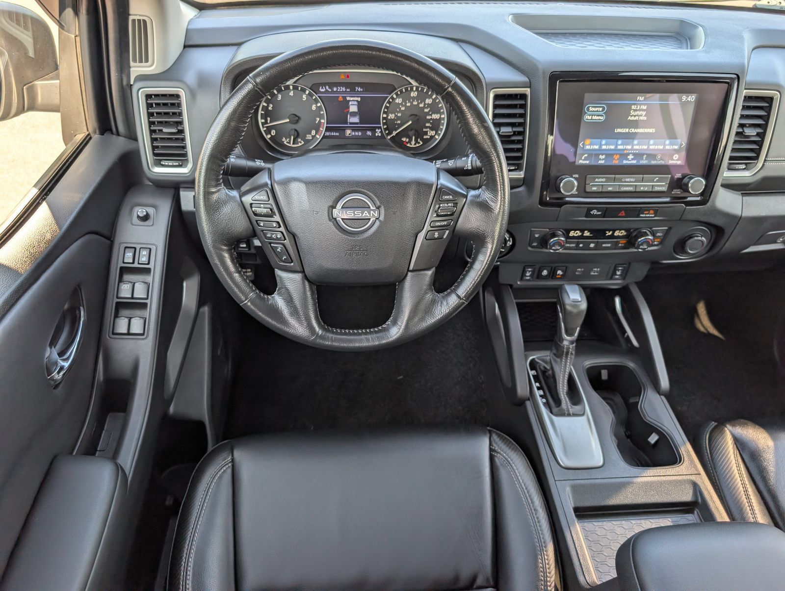 Used 2024 Nissan Frontier SL w/ Technology Package AWD/4WD image 18