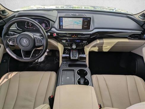 Used 2025 Acura MDX SH-AWD w/ Technology Package image 18