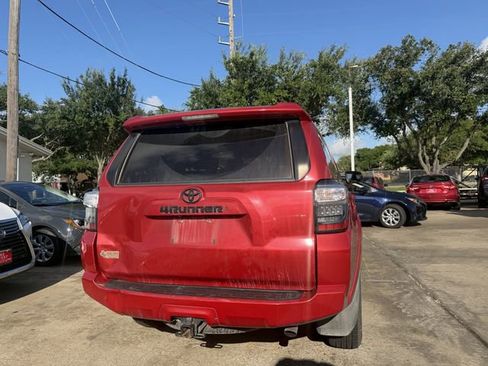 Used 2022 Toyota 4Runner SR5 RWD image 5