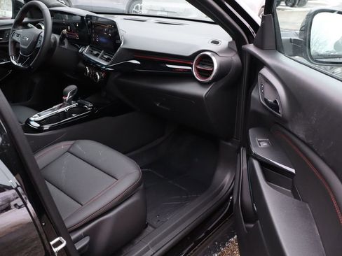 New 2026 Chevrolet Trax RS w/ Sunroof Package image 39