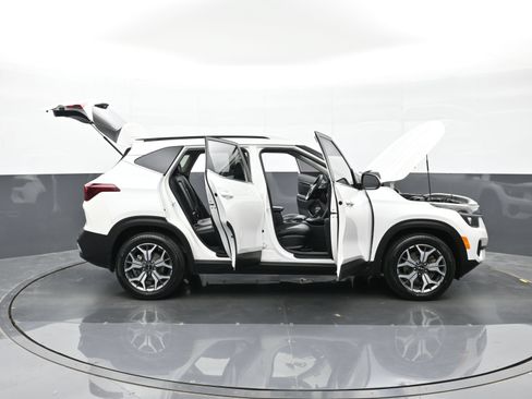 Used 2022 Kia Seltos EX AWD/4WD image 48