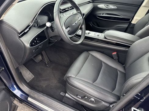 Used 2025 Genesis GV70 2.5T image 16