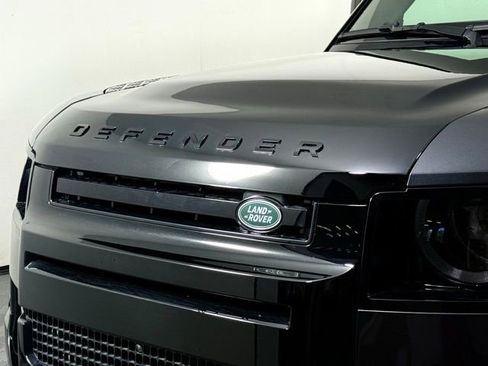 New 2025 Land Rover Defender 110 X image 12