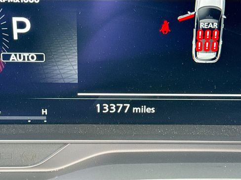 Used 2025 Nissan Pathfinder Platinum w/ Cargo Package image 43