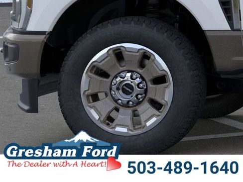 New 2026 Ford F350 King Ranch w/ FX4 Off-Road Package image 22