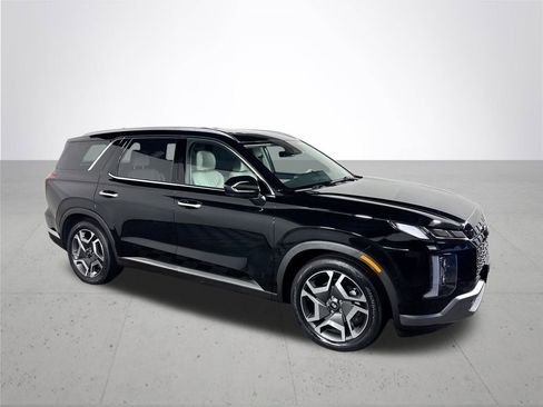 Used 2023 Hyundai Palisade Limited w/ Cargo Package image 4