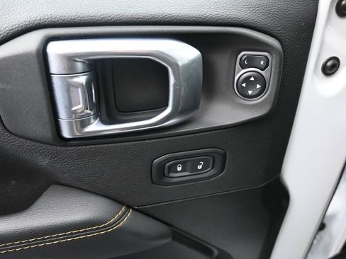 Certified 2021 Jeep Wrangler Unlimited Sahara image 11