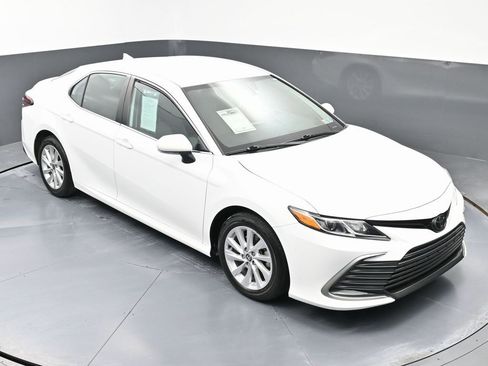 Used 2023 Toyota Camry LE image 40