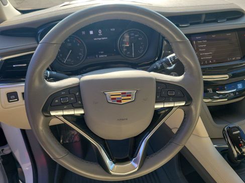 Used 2024 Cadillac XT6 Premium Luxury w/ Technology Package AWD/4WD image 23