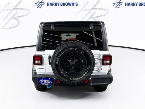 Used 2023 Jeep Wrangler Unlimited w/ Cold Weather Group AWD/4WD image 29