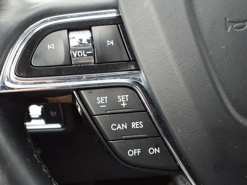 Certified 2022 Lincoln Nautilus Reserve image 21