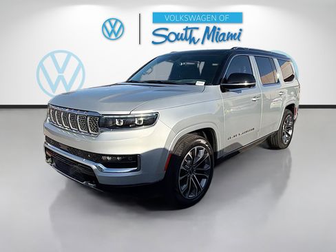 Used 2024 Jeep Grand Wagoneer Series III w/ Rear Seat Video Group 1 image 3