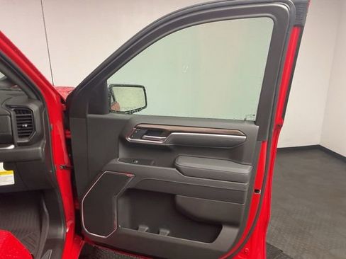 New 2026 Chevrolet Silverado 1500 LT w/ Z71 Off-Road Package image 24