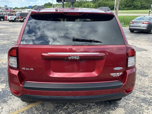 Used 2016 Jeep Compass Latitude AWD/4WD image 8