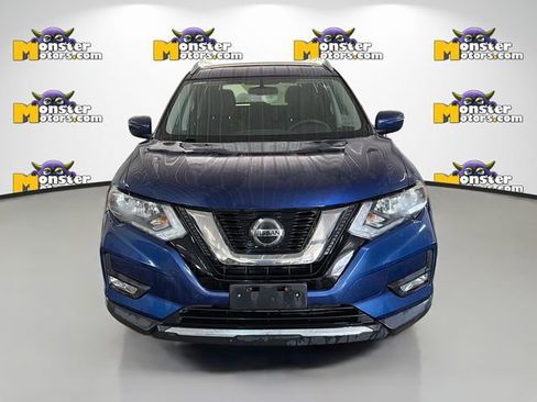 Used 2018 Nissan Rogue SV AWD/4WD image 2