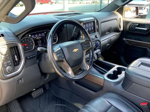 Used 2020 Chevrolet Silverado 1500 High Country w/ Technology Package image 16