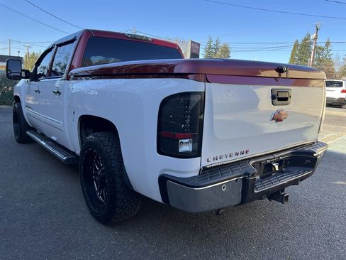 Used 2013 Chevrolet Silverado 1500 LTZ image 3