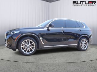 Used 2024 BMW X5 sDrive40i w/ Premium Package RWD video 1