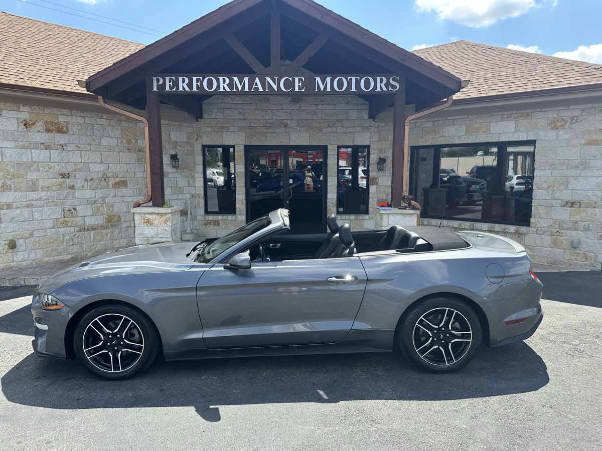 Used 2022 Ford Mustang Premium RWD image 9
