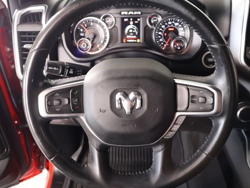 Used 2019 RAM 1500 Big Horn AWD/4WD image 3