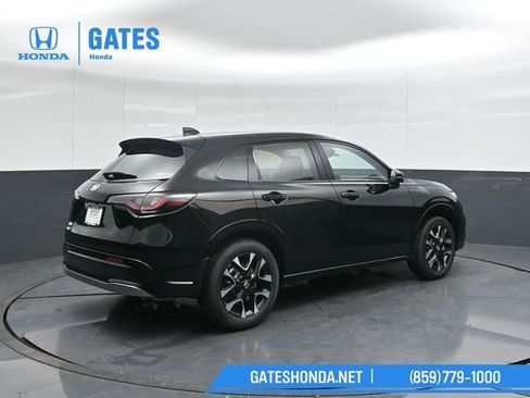 New 2026 Honda HR-V EX-L image 2