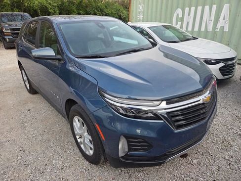 Used 2024 Chevrolet Equinox LT image 3