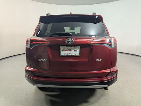 Used 2018 Toyota RAV4 XLE FWD image 6