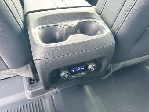 New 2026 Chevrolet Traverse LT w/ Midnight/Sport Edition FWD image 18